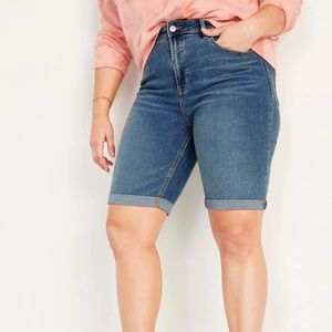NWT Old Navy High-Waisted Cuffed Bermuda Jean Shorts  - Size 12